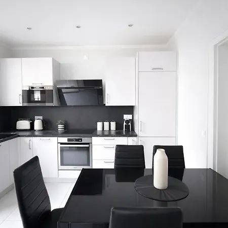 Apartment Splendide 3 Pieces A *
